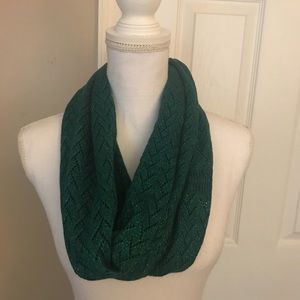 Infinity scarf